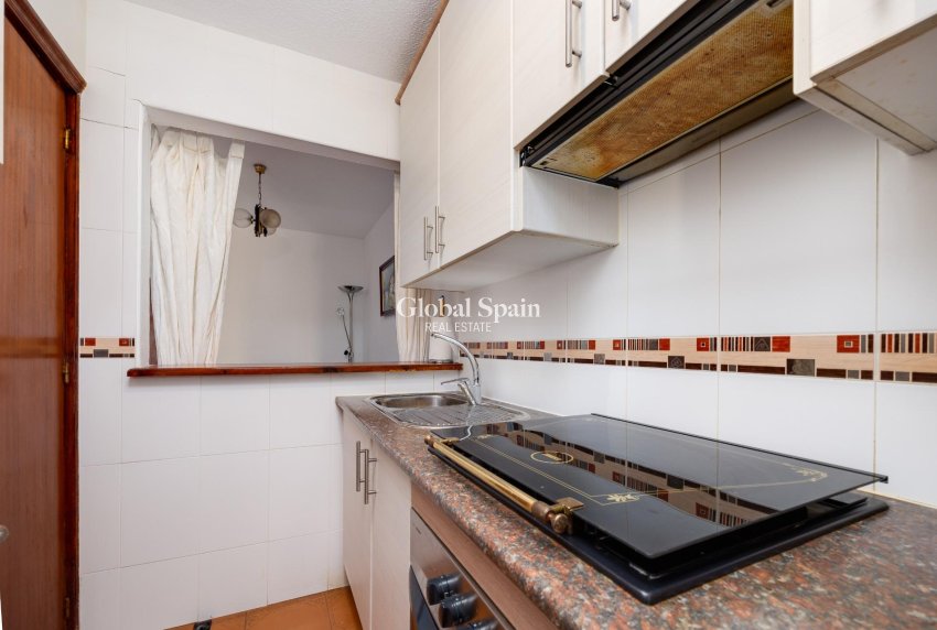 Revente - APPARTEMENT -
TORREVIEJA - La Mata