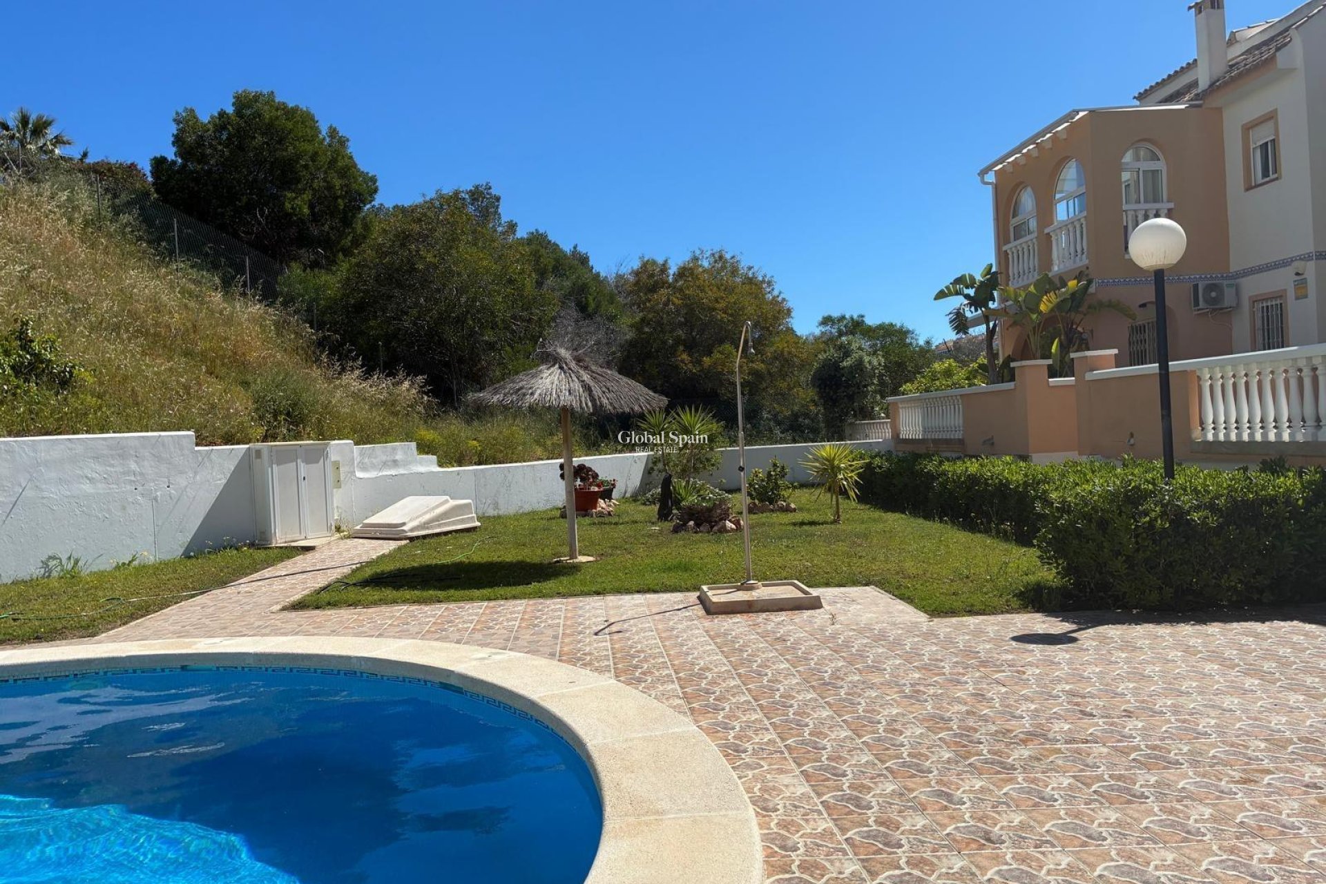 Revente - APPARTEMENT -
TORREVIEJA - La Mata