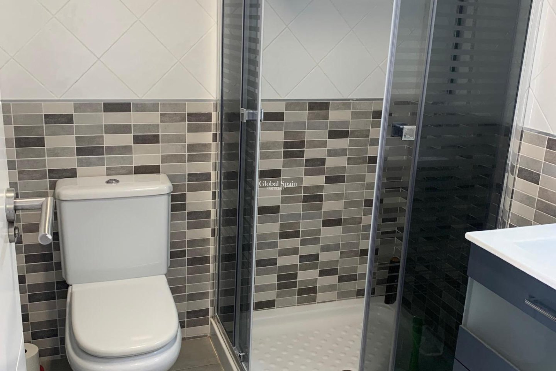 Revente - APPARTEMENT -
TORREVIEJA - La Mata