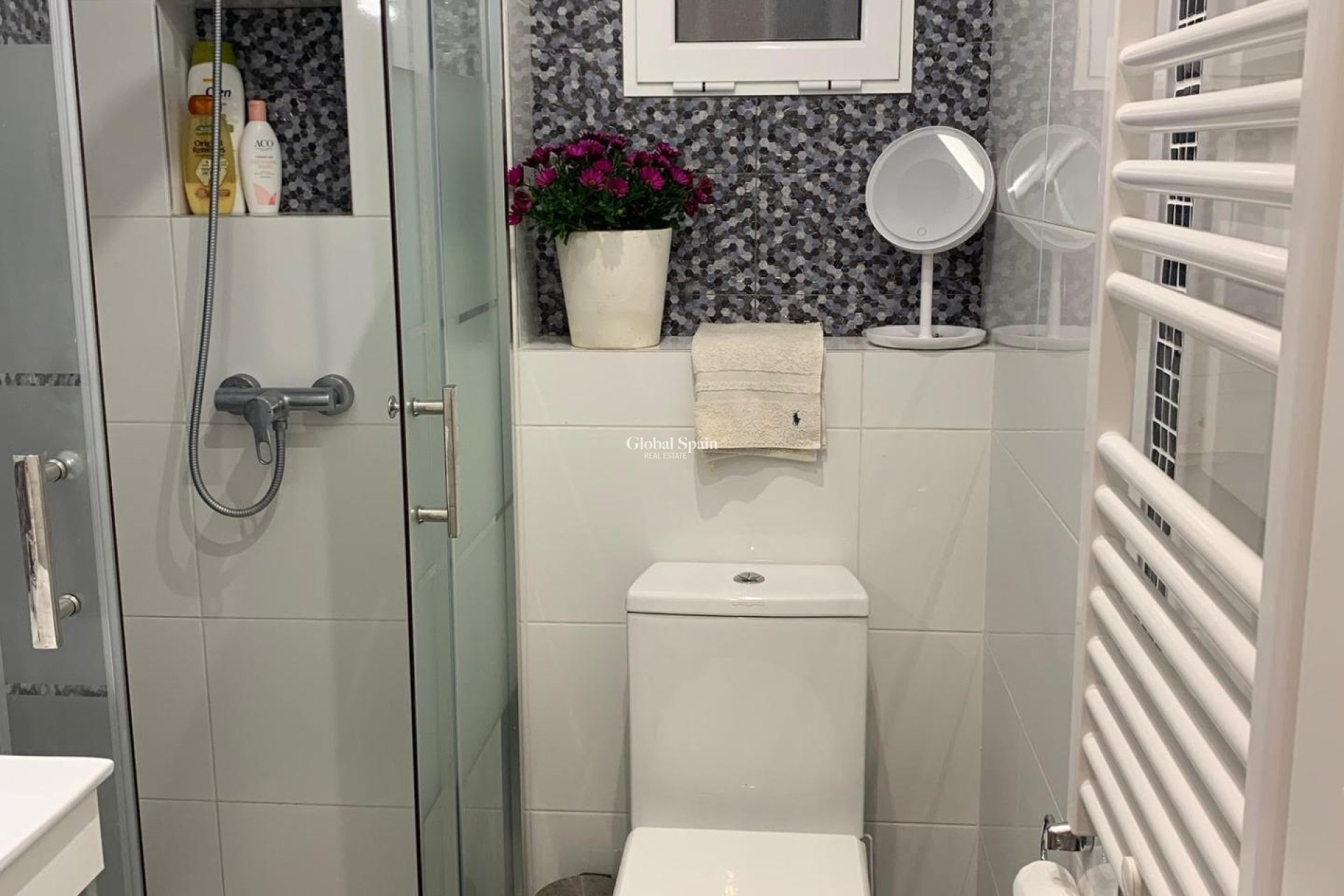 Revente - APPARTEMENT -
TORREVIEJA - La Mata