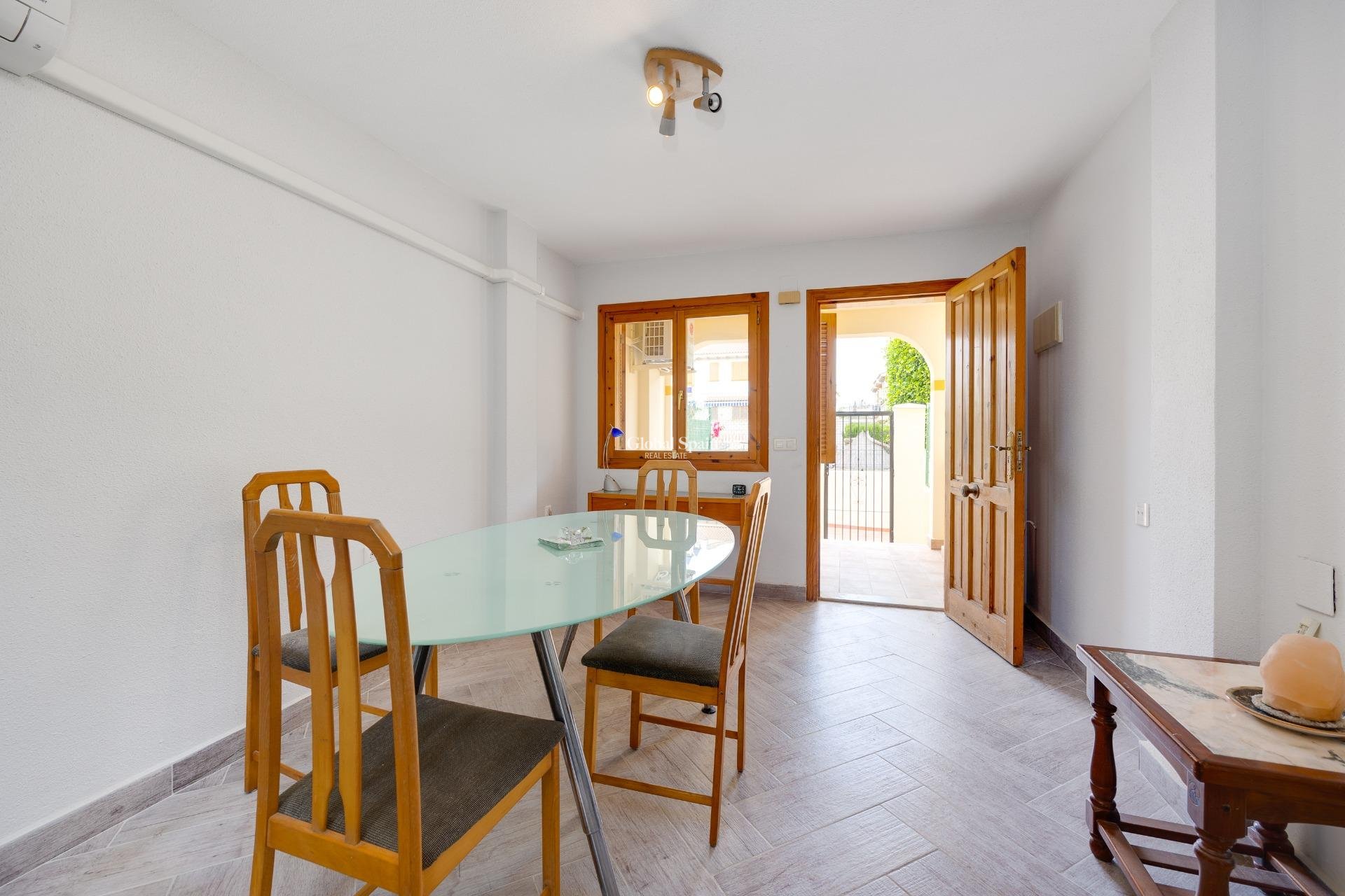 Revente - APPARTEMENT -
TORREVIEJA - La Mata
