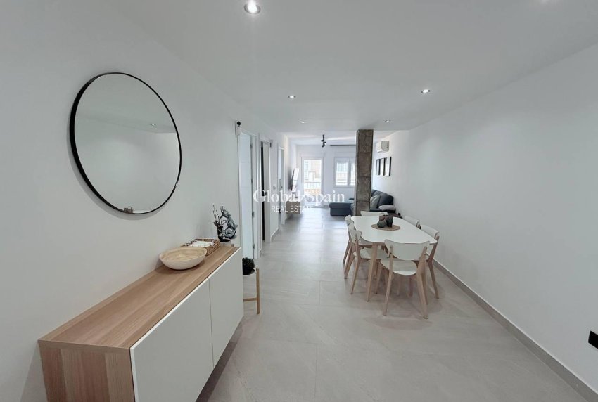 Revente - APPARTEMENT -
TORREVIEJA - La Mata