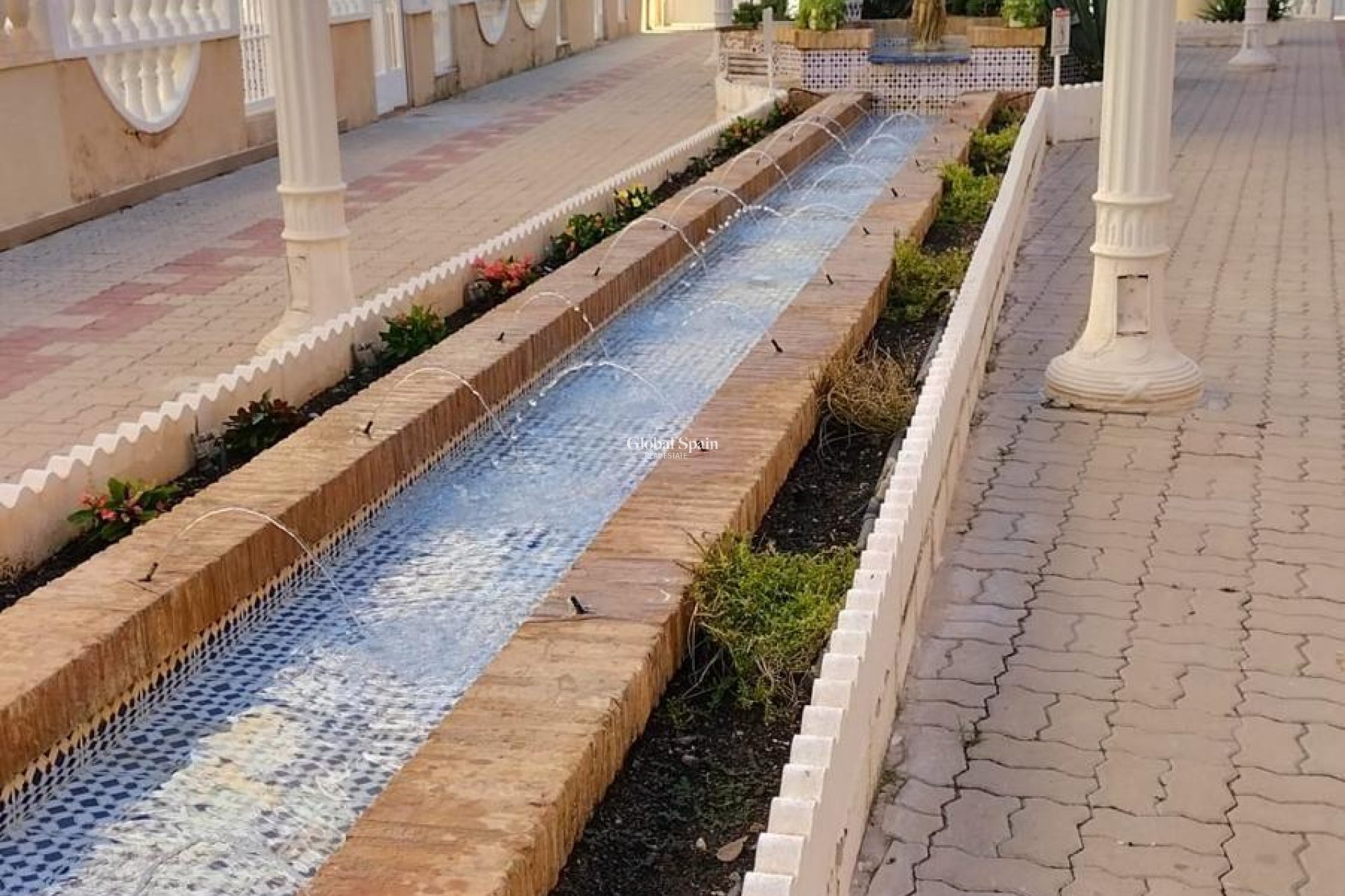 Revente - APPARTEMENT -
TORREVIEJA - La Mata