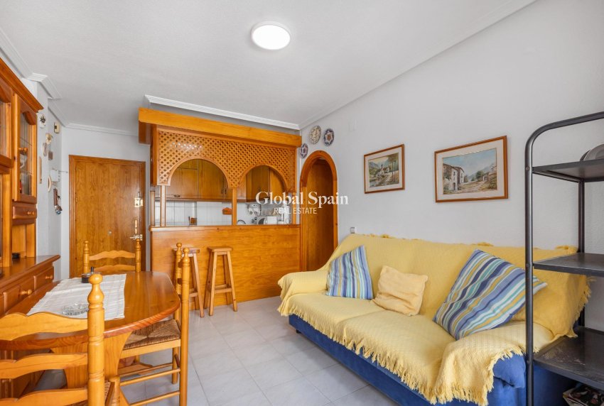 Revente - APPARTEMENT -
TORREVIEJA - La Mata