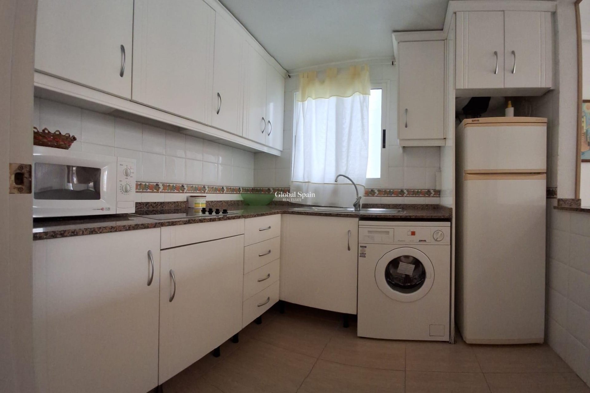 Revente - APPARTEMENT -
TORREVIEJA - La Mata