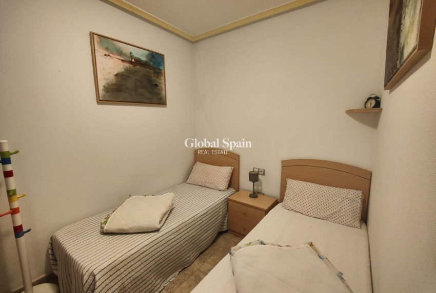 Revente - APPARTEMENT -
TORREVIEJA - La Mata