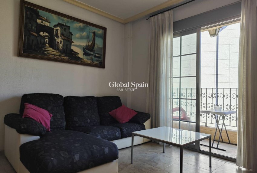 Revente - APPARTEMENT -
TORREVIEJA - La Mata