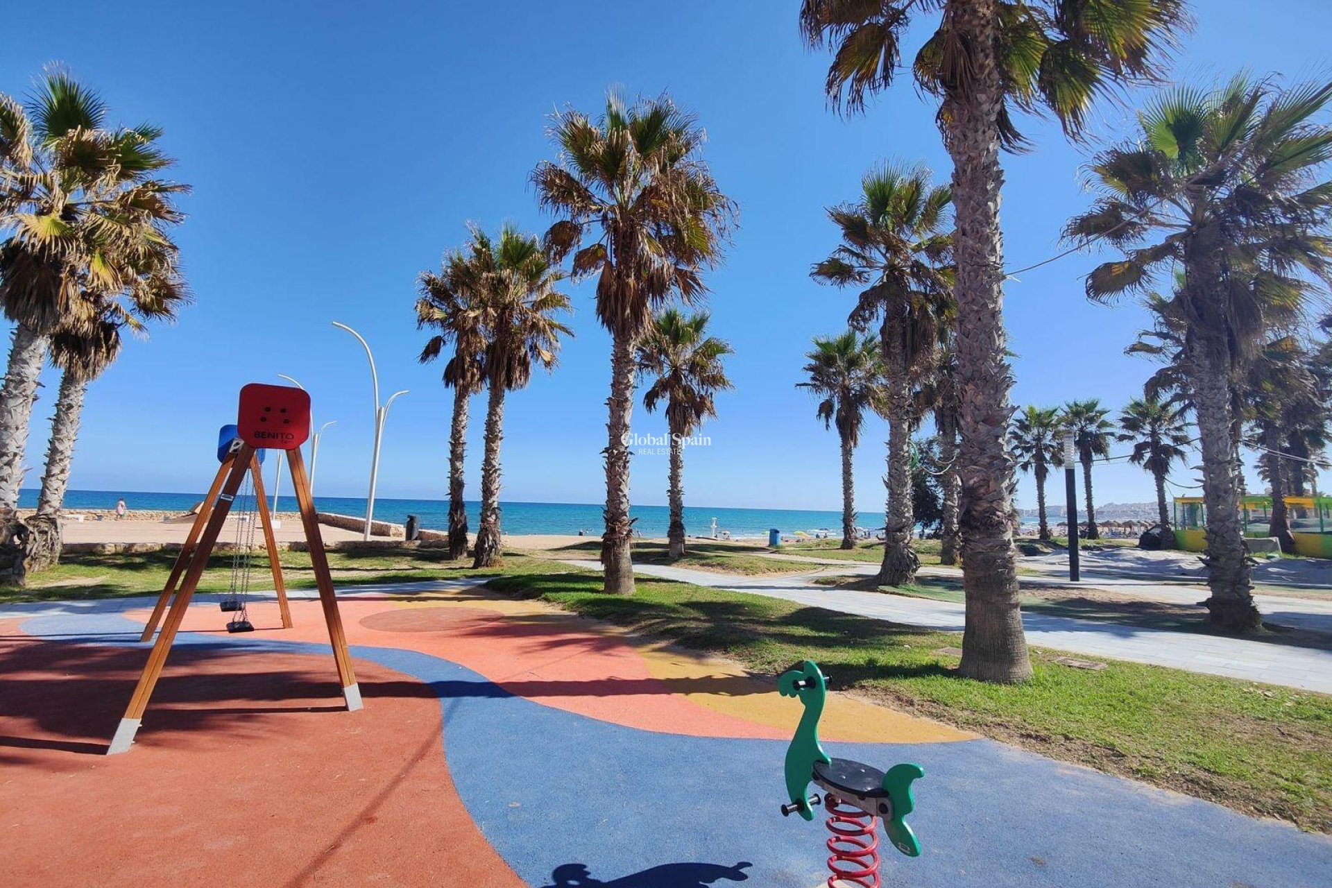 Revente - APPARTEMENT -
TORREVIEJA - La Mata