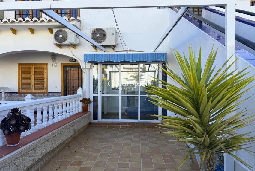 Revente - APPARTEMENT -
TORREVIEJA - La Mata