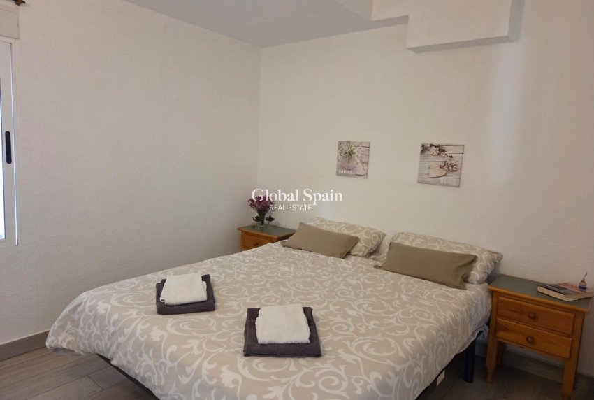 Revente - APPARTEMENT -
TORREVIEJA - La Mata