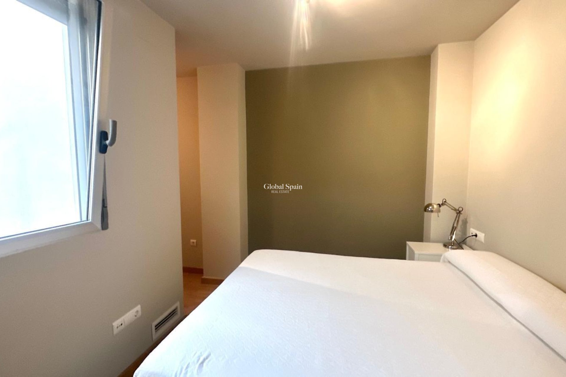 Revente - APPARTEMENT -
TORREVIEJA - La Mata