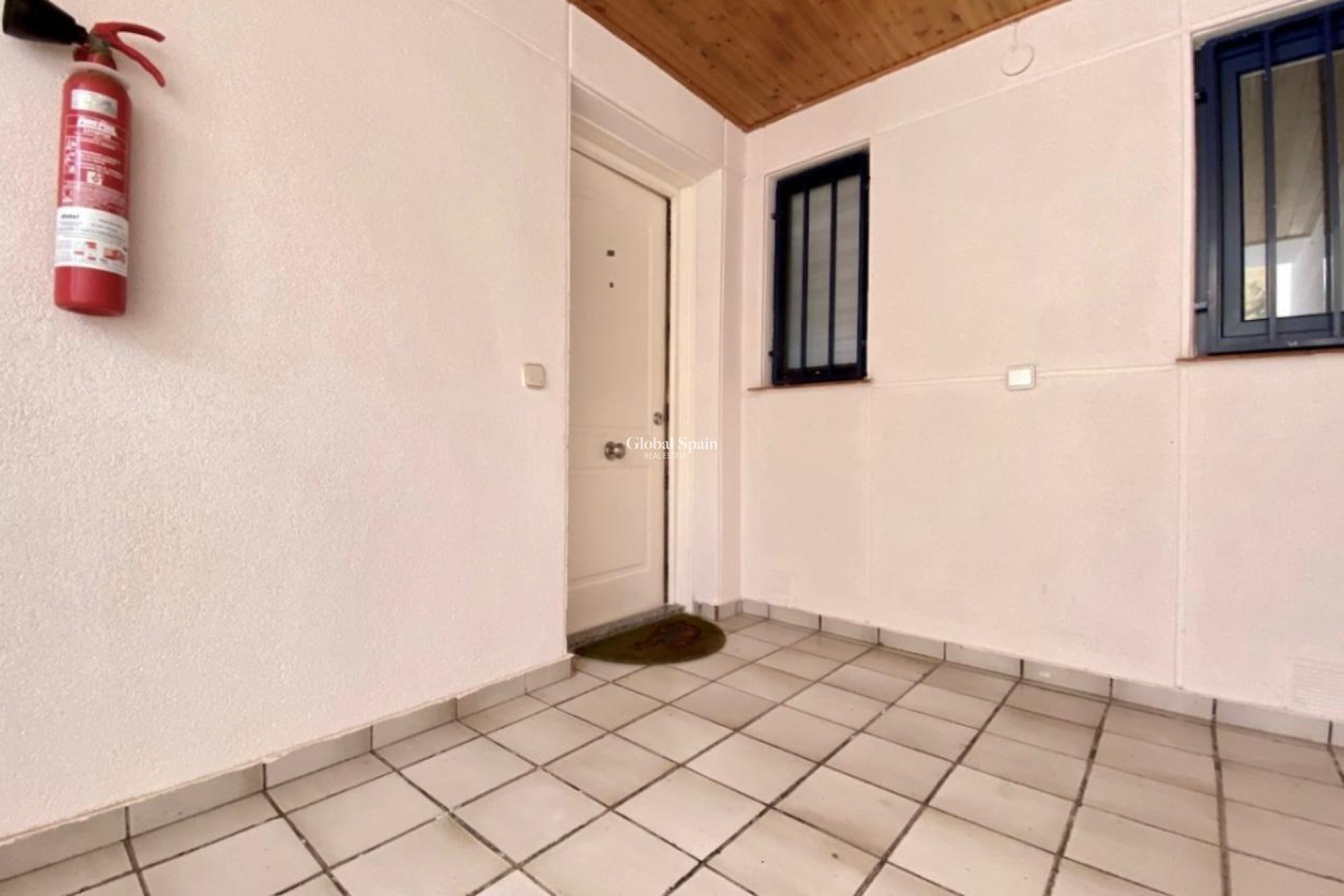 Revente - APPARTEMENT -
TORREVIEJA - La Mata