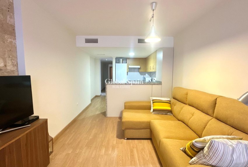 Revente - APPARTEMENT -
TORREVIEJA - La Mata