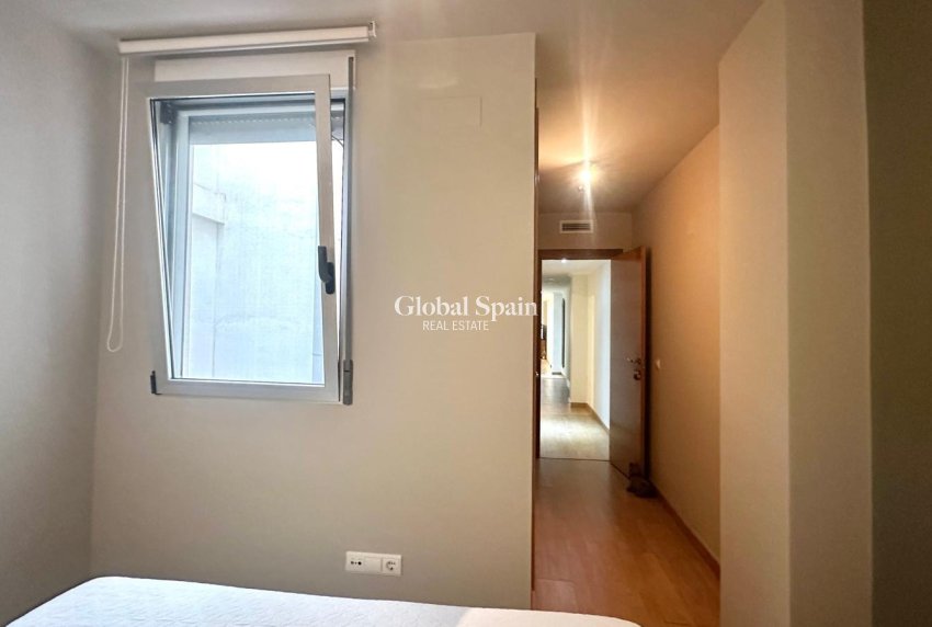 Revente - APPARTEMENT -
TORREVIEJA - La Mata