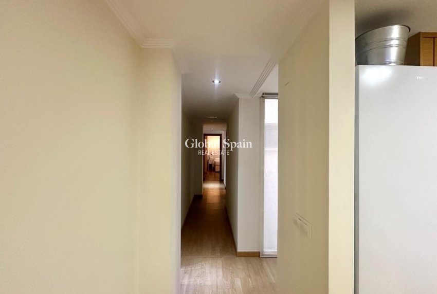 Revente - APPARTEMENT -
TORREVIEJA - La Mata
