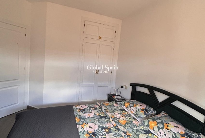 Revente - APPARTEMENT -
TORREVIEJA - La Mata