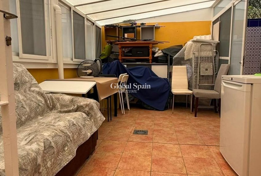 Revente - APPARTEMENT -
TORREVIEJA - La Mata