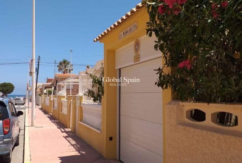Revente - APPARTEMENT -
TORREVIEJA - La Mata