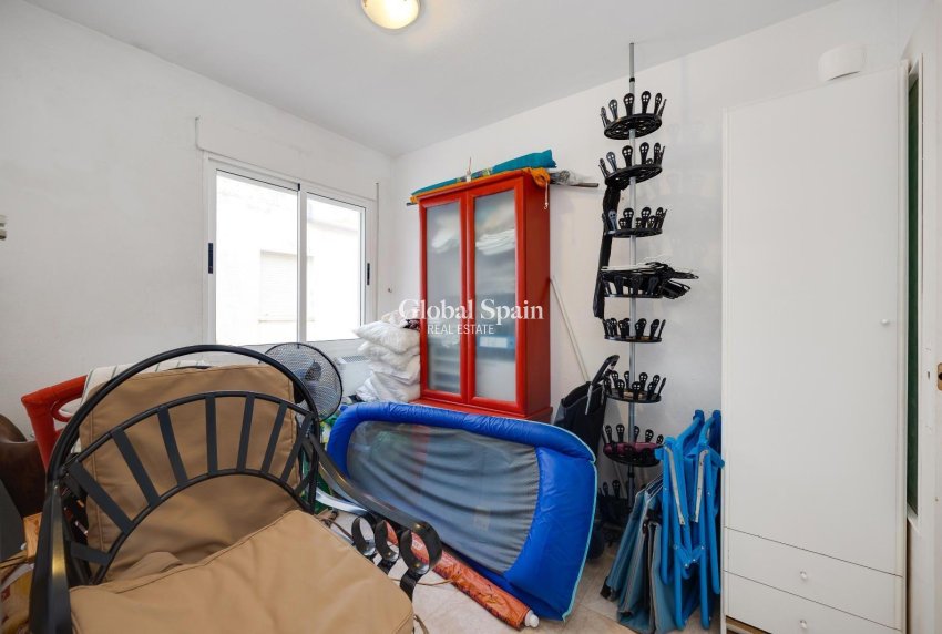 Revente - APPARTEMENT -
TORREVIEJA - La Siesta - El Salado - Torreta