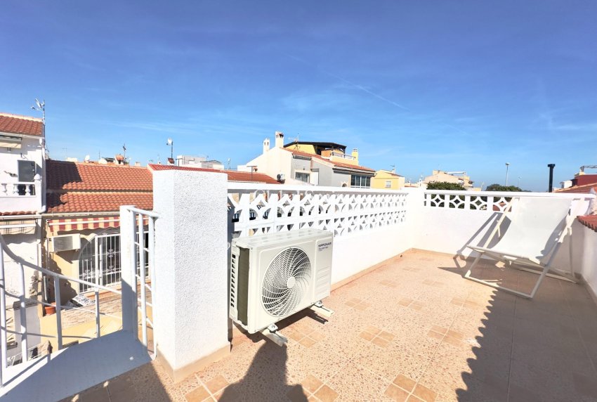 Revente - APPARTEMENT -
TORREVIEJA - La Siesta - El Salado - Torreta