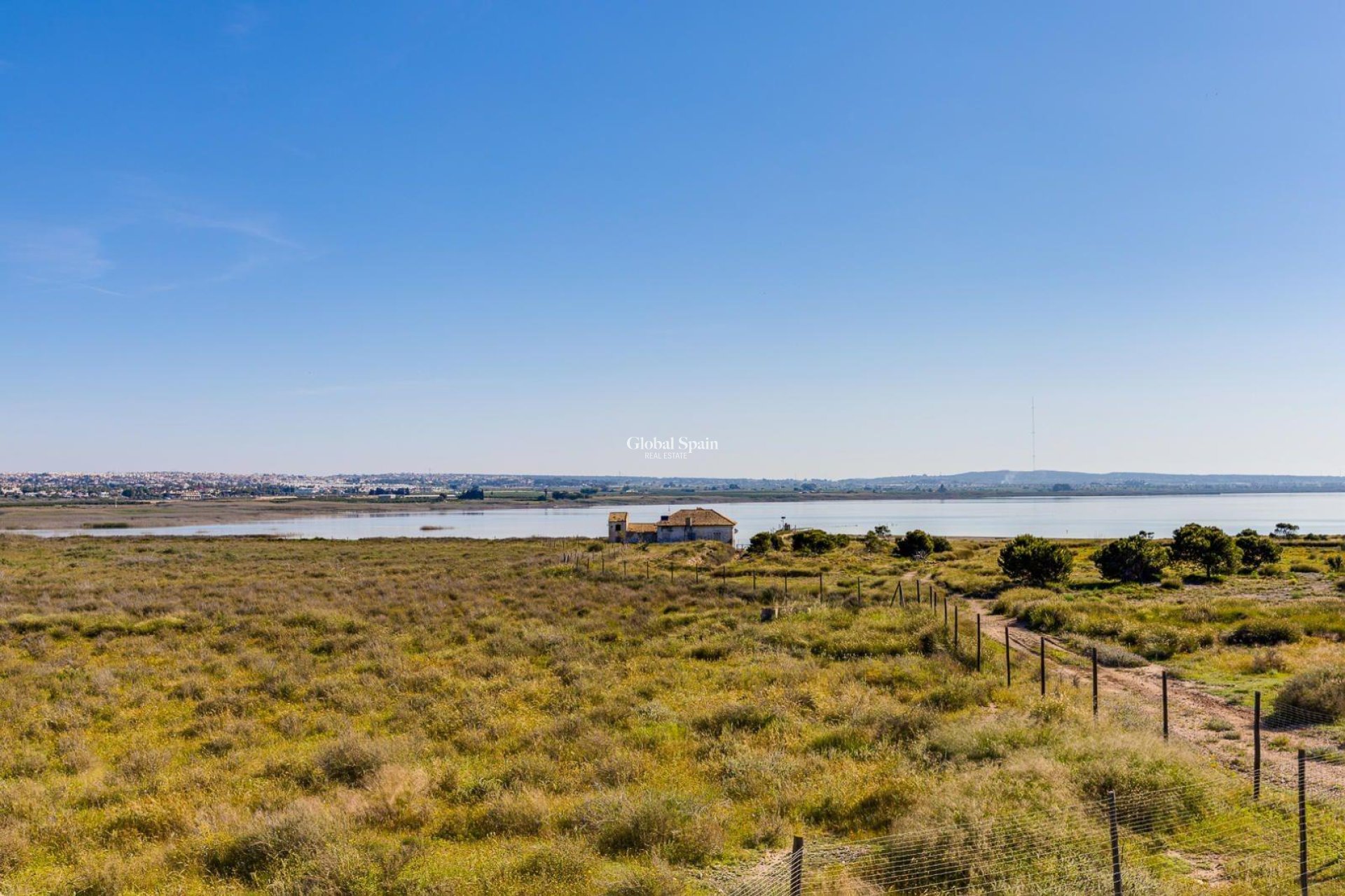 Revente - APPARTEMENT -
TORREVIEJA - La Siesta - El Salado - Torreta