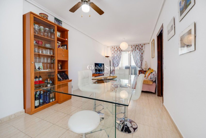 Revente - APPARTEMENT -
TORREVIEJA - La Siesta - El Salado - Torreta