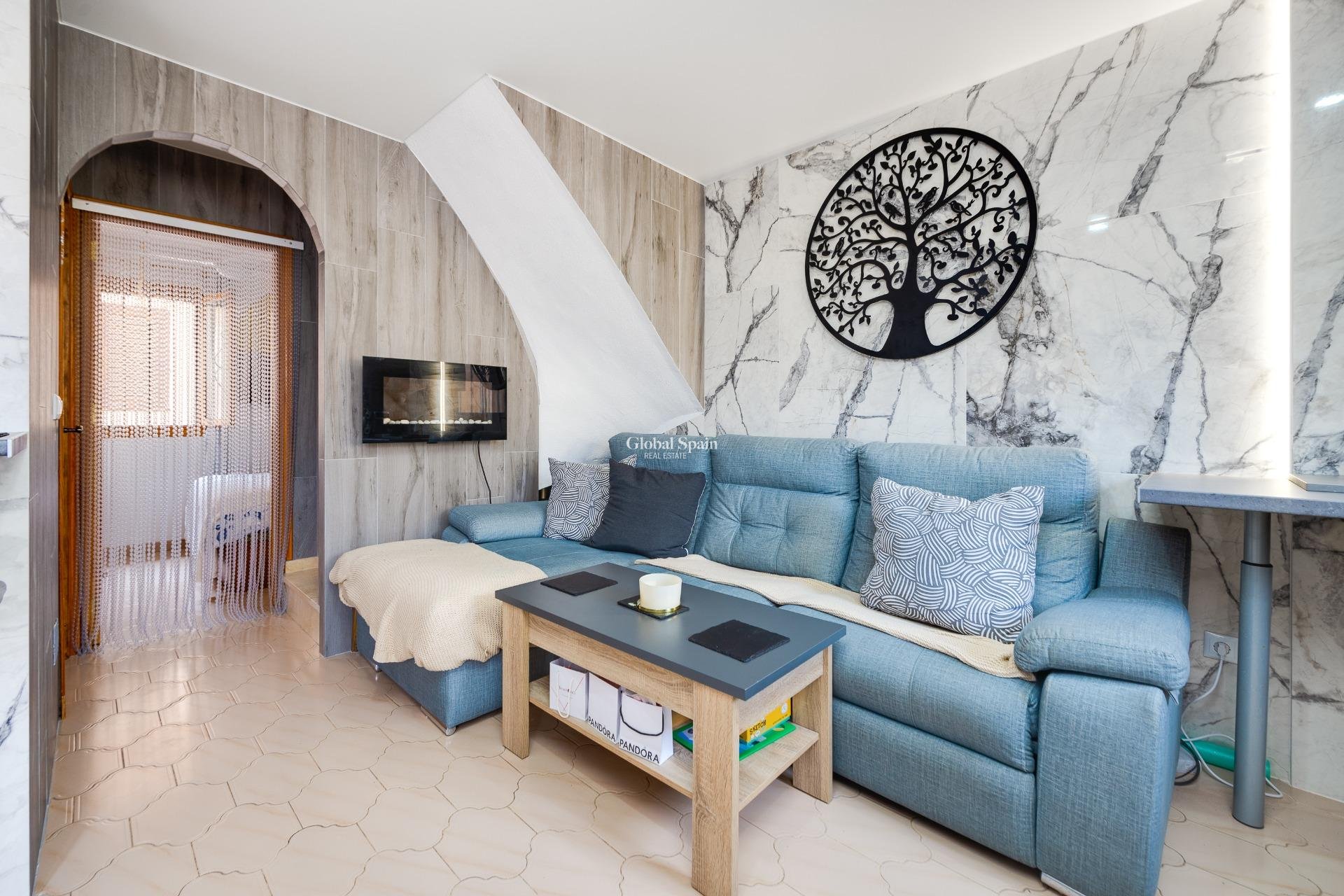 Revente - APPARTEMENT -
TORREVIEJA - La Siesta - El Salado - Torreta