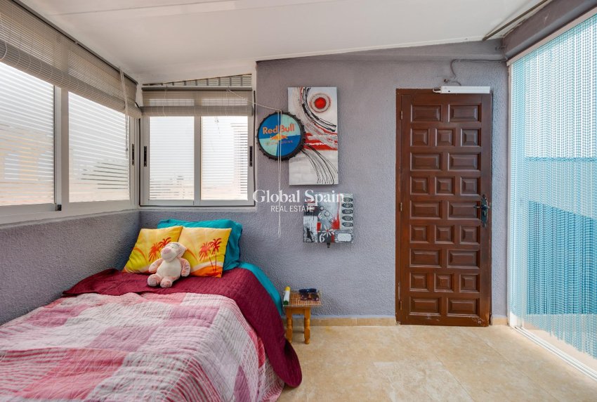 Revente - APPARTEMENT -
TORREVIEJA - La Siesta - El Salado - Torreta