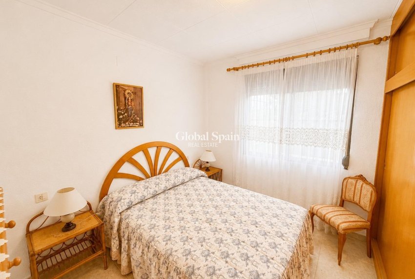 Revente - APPARTEMENT -
TORREVIEJA - La Siesta - El Salado - Torreta
