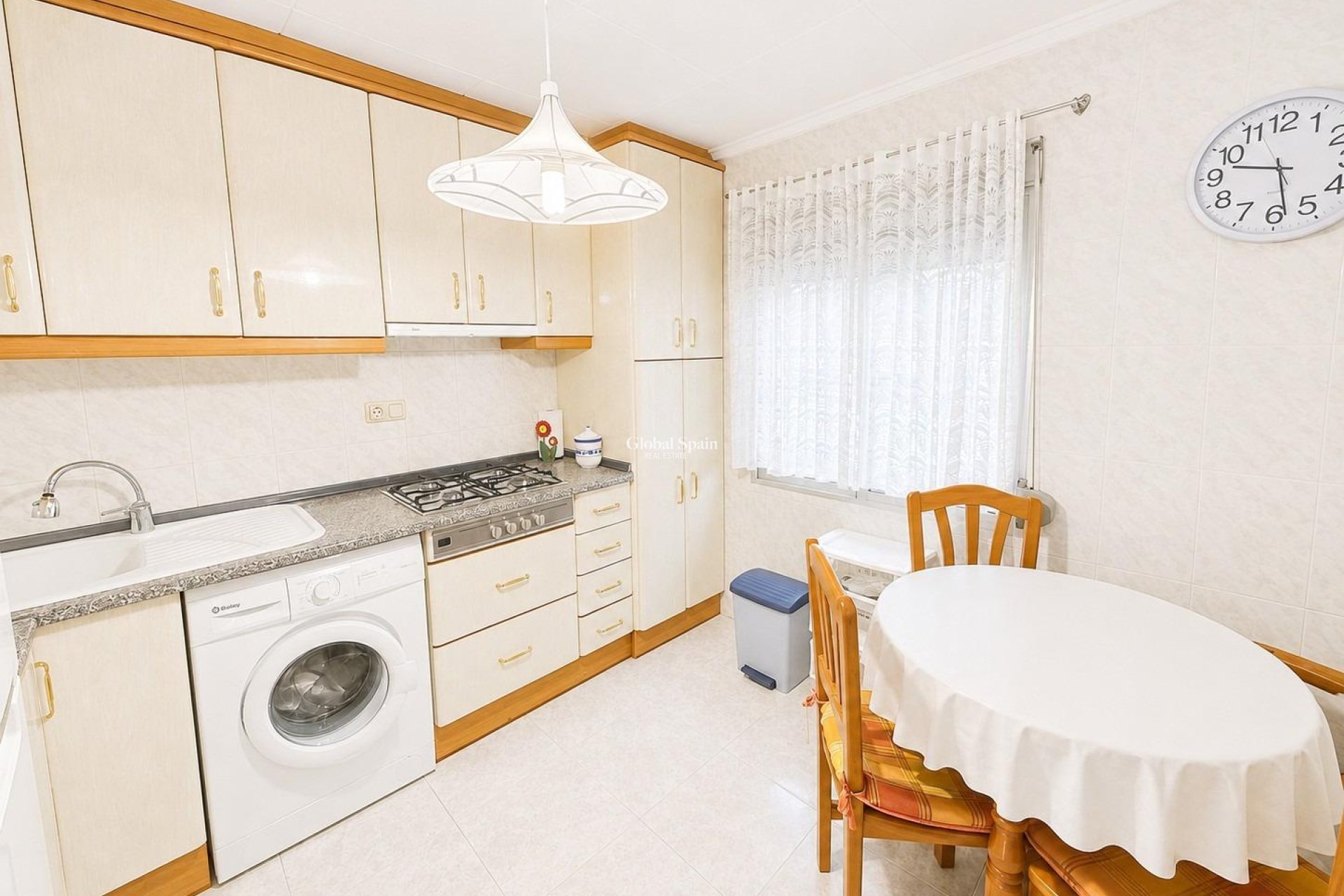 Revente - APPARTEMENT -
TORREVIEJA - La Siesta - El Salado - Torreta