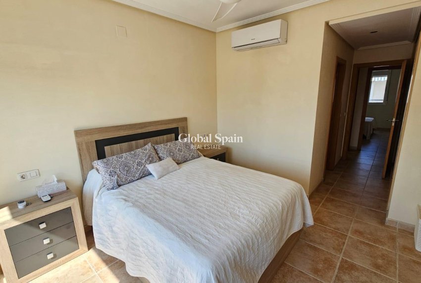 Revente - APPARTEMENT -
TORREVIEJA - La Veleta