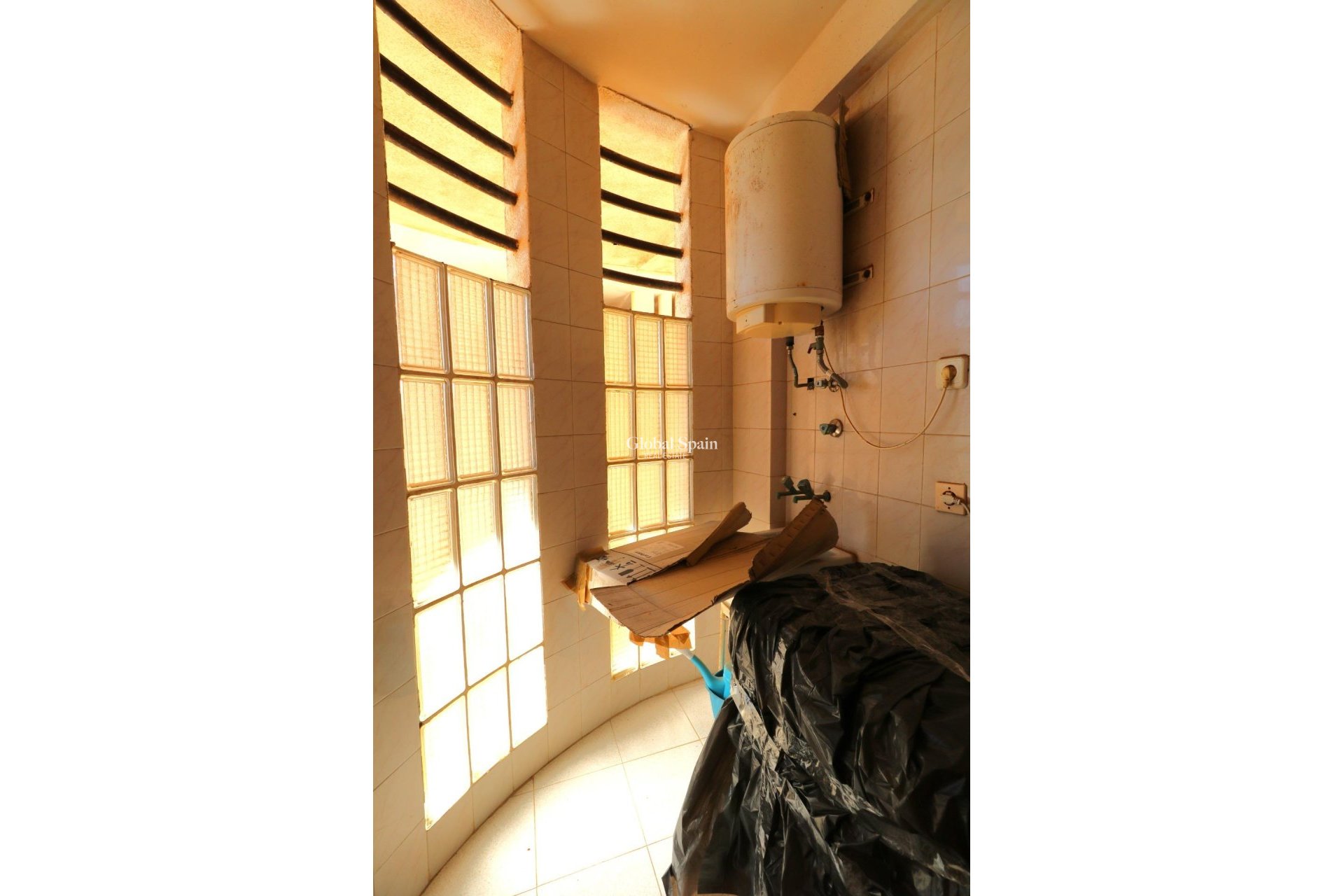 Revente - APPARTEMENT -
TORREVIEJA - La Veleta