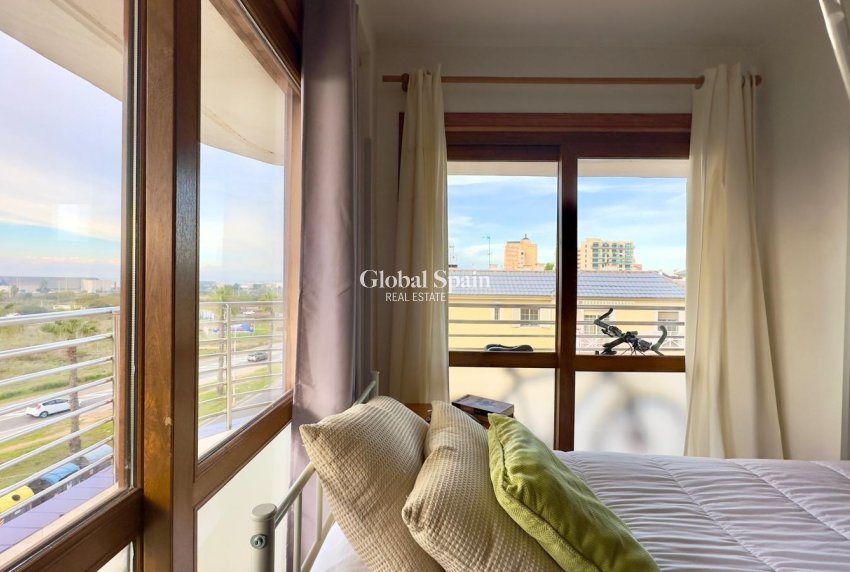 Revente - APPARTEMENT -
TORREVIEJA - La Veleta