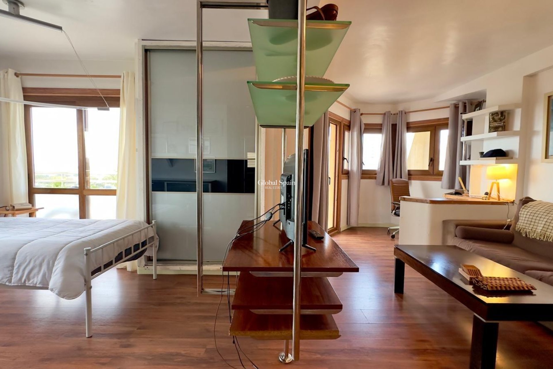 Revente - APPARTEMENT -
TORREVIEJA - La Veleta