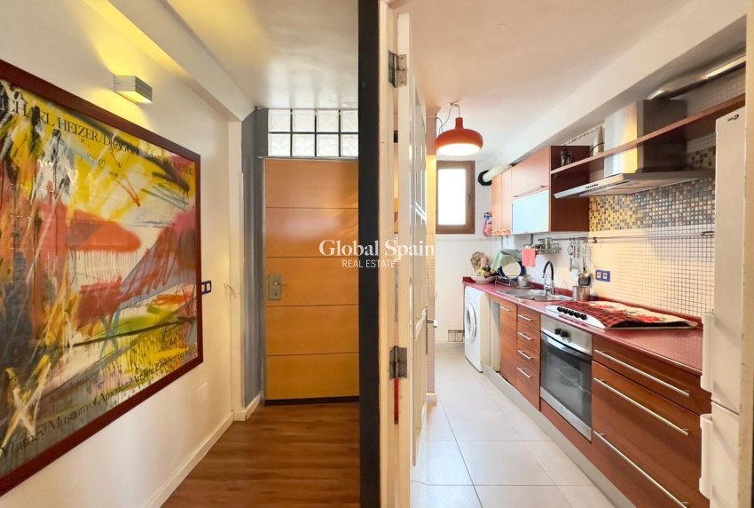 Revente - APPARTEMENT -
TORREVIEJA - La Veleta