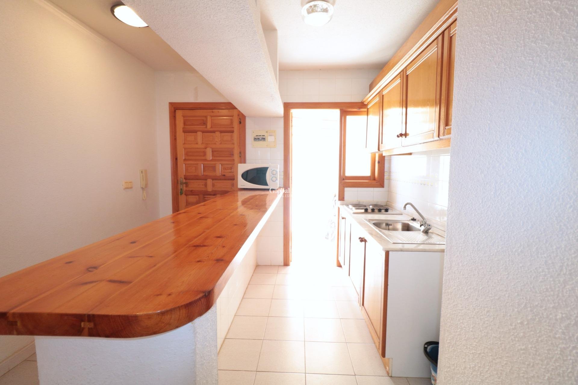 Revente - APPARTEMENT -
TORREVIEJA - La Veleta