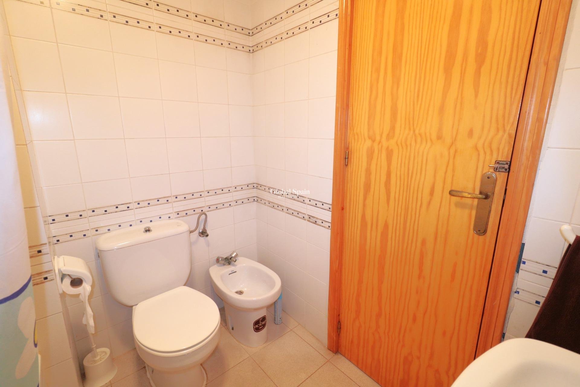 Revente - APPARTEMENT -
TORREVIEJA - La Veleta
