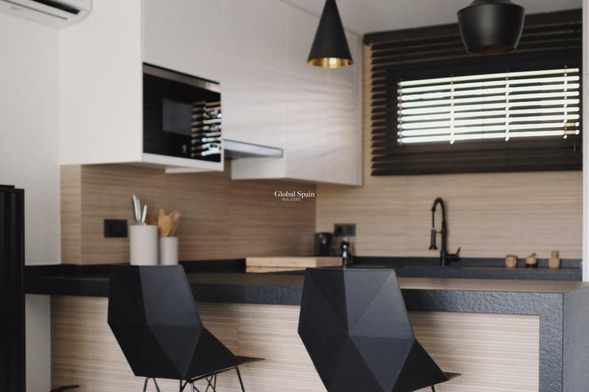 Revente - APPARTEMENT -
TORREVIEJA - La Veleta