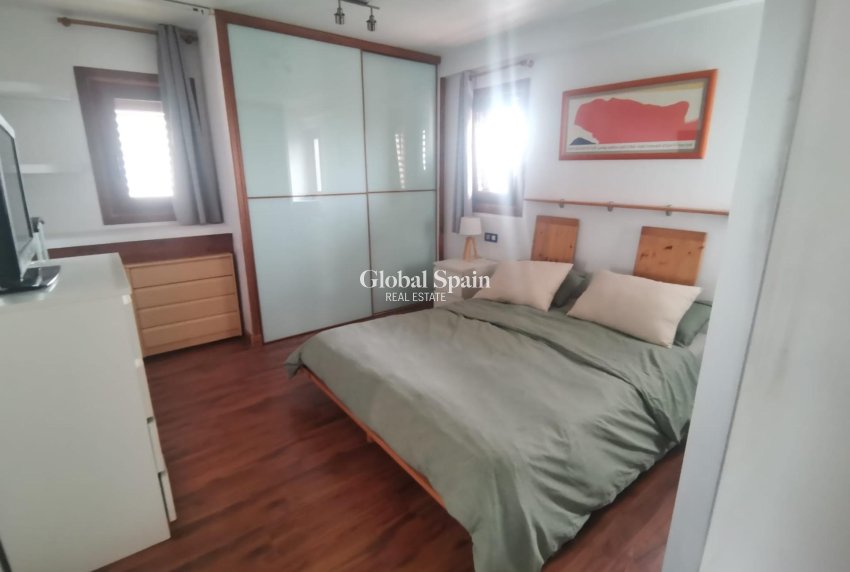 Revente - APPARTEMENT -
TORREVIEJA - La Veleta