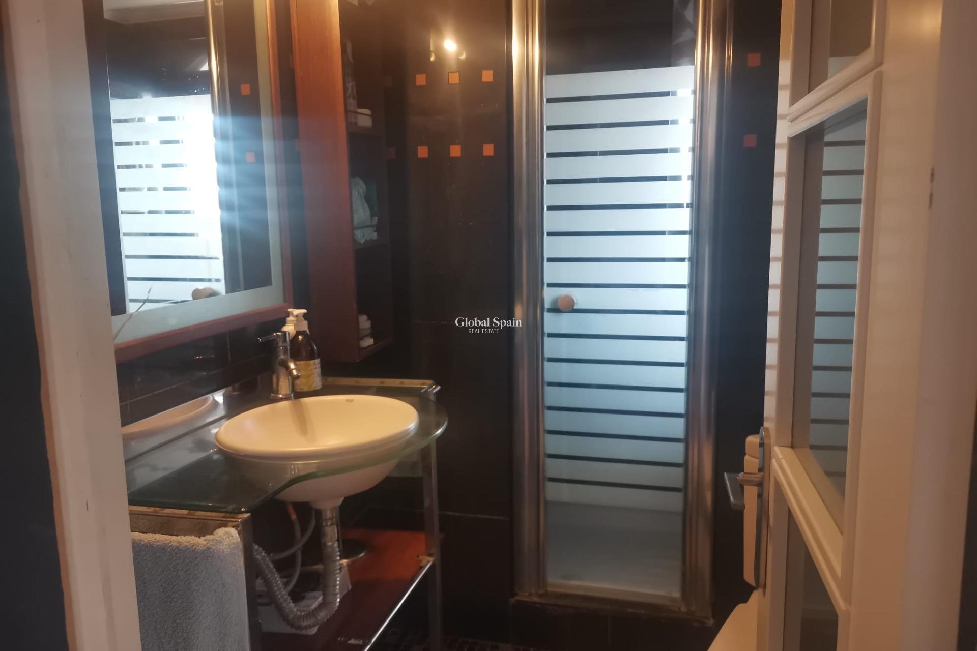 Revente - APPARTEMENT -
TORREVIEJA - La Veleta
