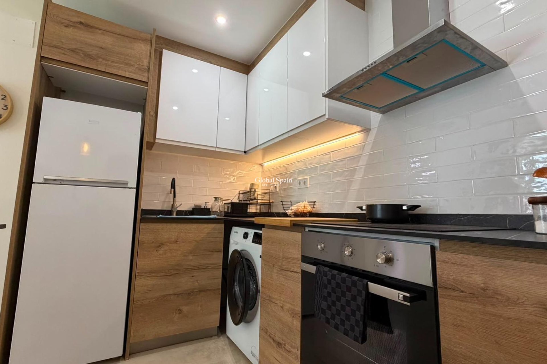 Revente - APPARTEMENT -
TORREVIEJA - La Veleta