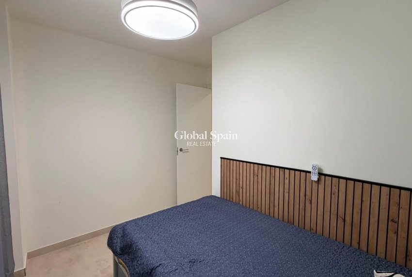 Revente - APPARTEMENT -
TORREVIEJA - La Veleta