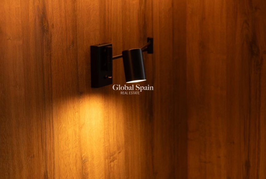 Revente - APPARTEMENT -
TORREVIEJA - La Veleta