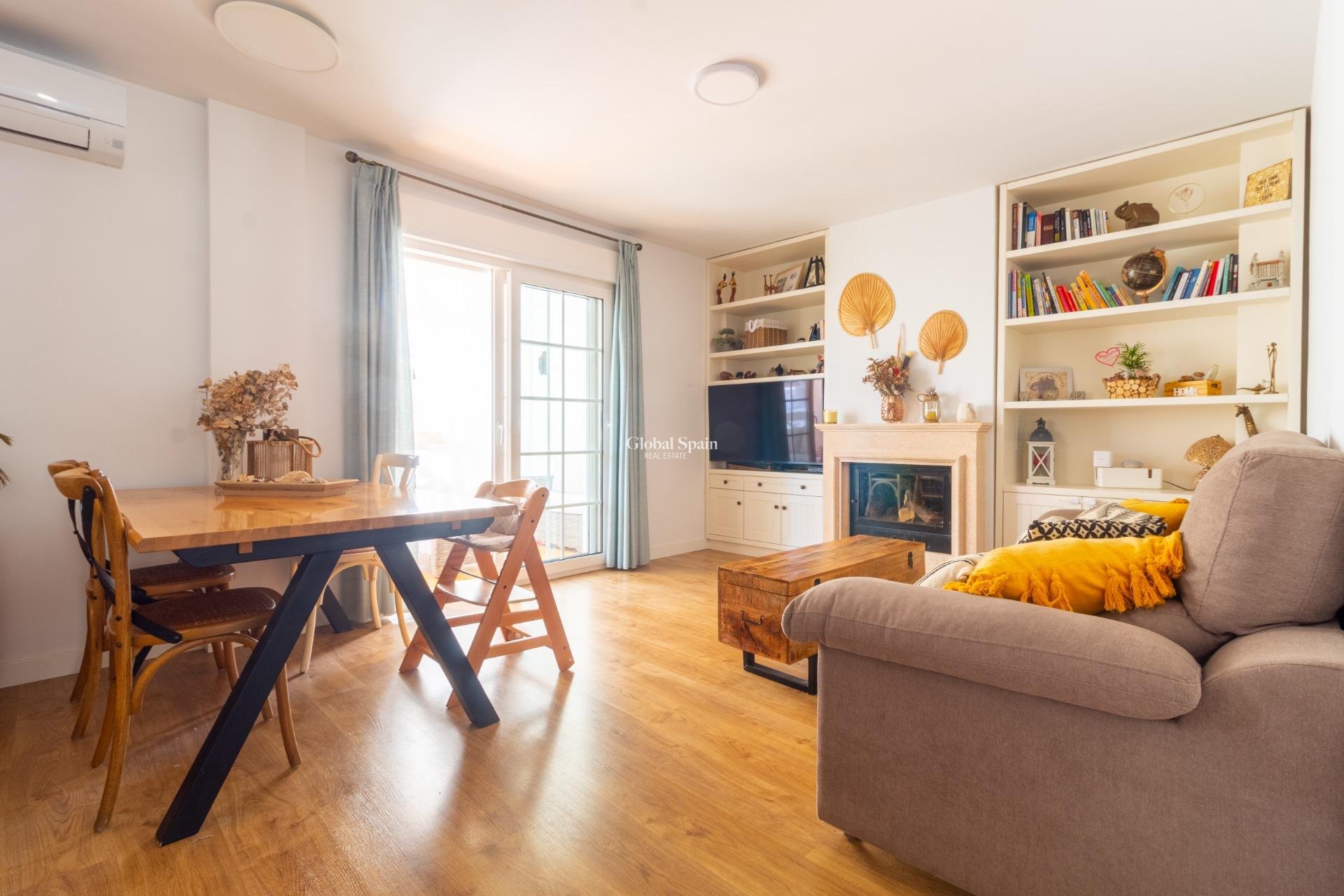 Revente - Appartement -
TORREVIEJA - La Veleta