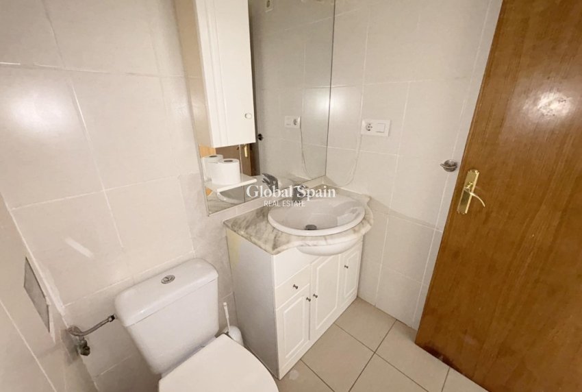 Revente - Appartement -
TORREVIEJA - Lago jardin