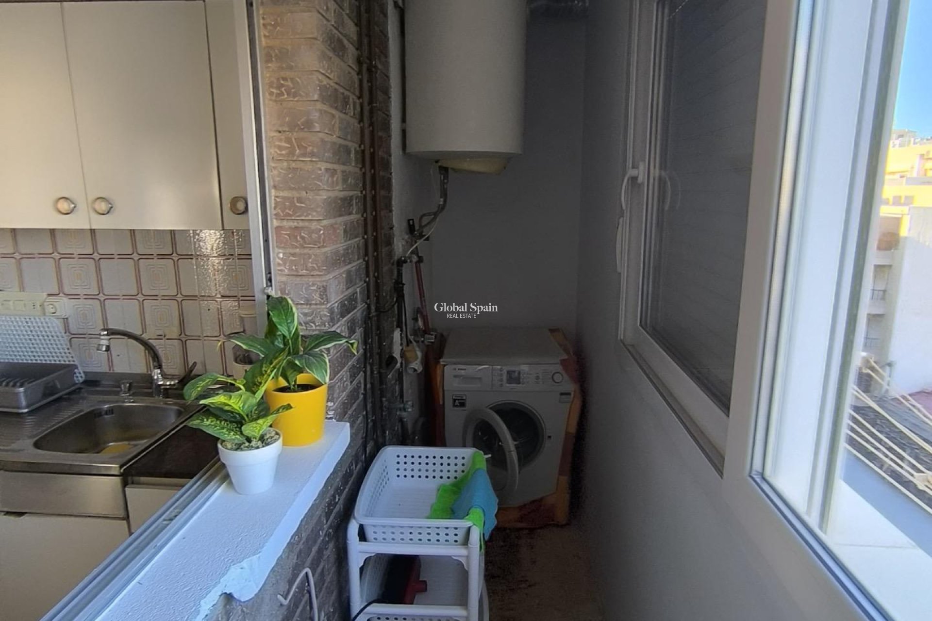 Revente - APPARTEMENT -
TORREVIEJA - Las Piscinas Naturales