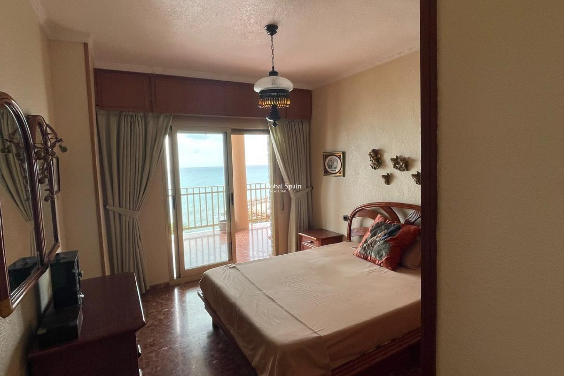 Revente - APPARTEMENT -
TORREVIEJA - Las Piscinas Naturales