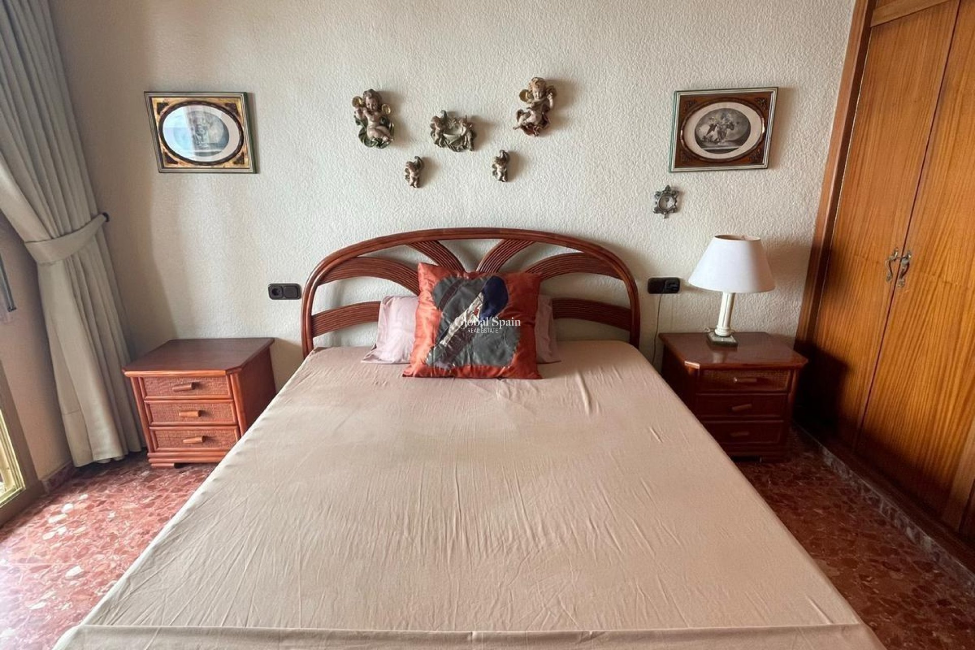 Revente - APPARTEMENT -
TORREVIEJA - Las Piscinas Naturales