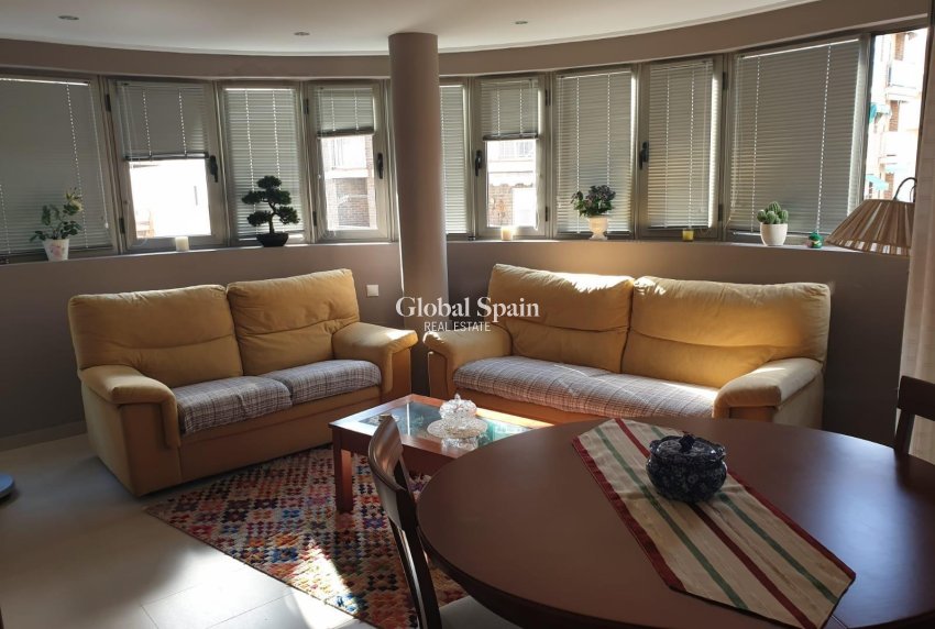 Revente - APPARTEMENT -
TORREVIEJA - Las Piscinas Naturales