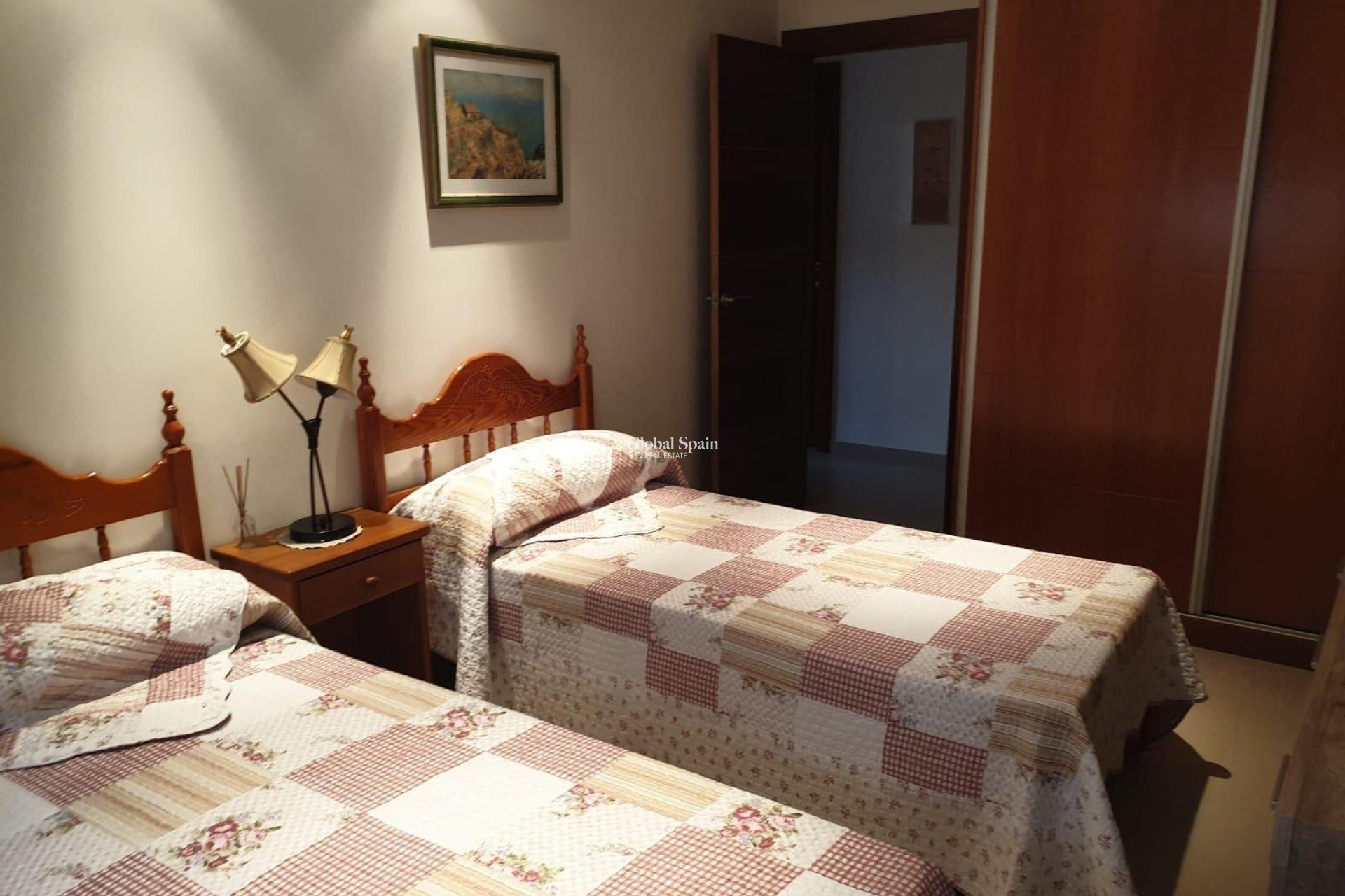 Revente - APPARTEMENT -
TORREVIEJA - Las Piscinas Naturales